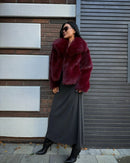 Casaco Sabrina felpuda e gola ampla