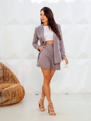 Conjunto Alfaiataria de Linho com Blazer e Shorts