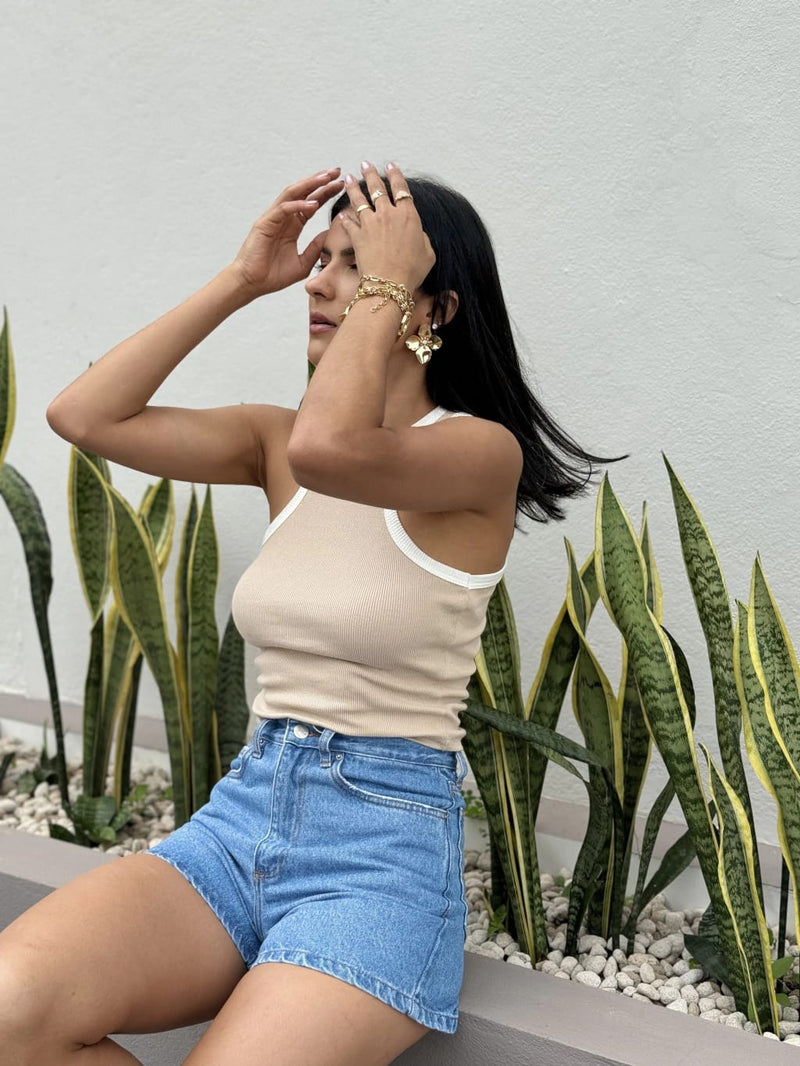 Calça Jeans Curta Cintura Alta