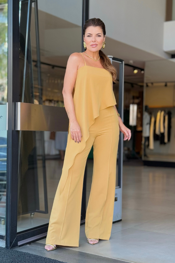 Conjunto Cropped Assimétrico Calça Pantalona Nervura Elara Curcuma